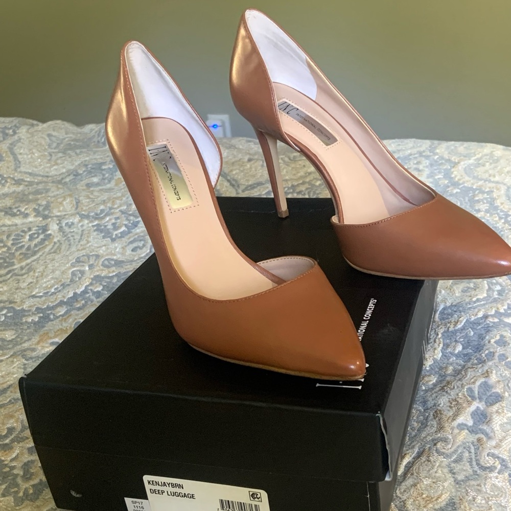 INC size 8 new, with tags